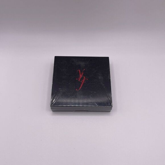 YBF Your Best Friend Neutralizing Face Pressed Powder - Picture 1 of 3